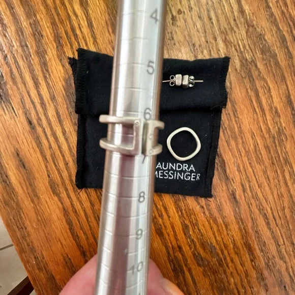 Saundra Messinger Open Bar Sterling Sliver Ring w/3 Diamonds - Picture 2 of 7